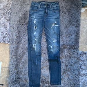 American Eagle 🦅 distressed skinny jeans. Size 0